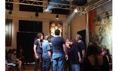 I ragazzi del Centro Diurno Camelot nella "Sala dei Cavalieri"