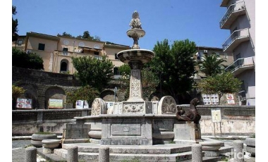 La Fontana Falconieri a Piazza Basicò