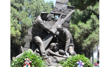 Il monumento dedicato ai Marinai Russi
